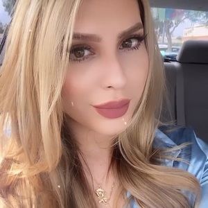 Meet your Posher, Arely